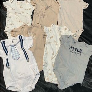 Assorted Baby Onesies in Neutral Tones!